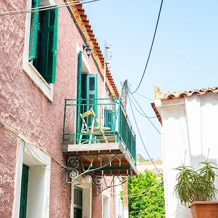 Elisabeth's Traditional House In Poros